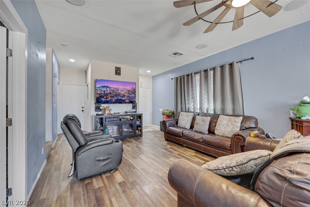 3715 Kit Fox St, Las Vegas, NV 89122 photo