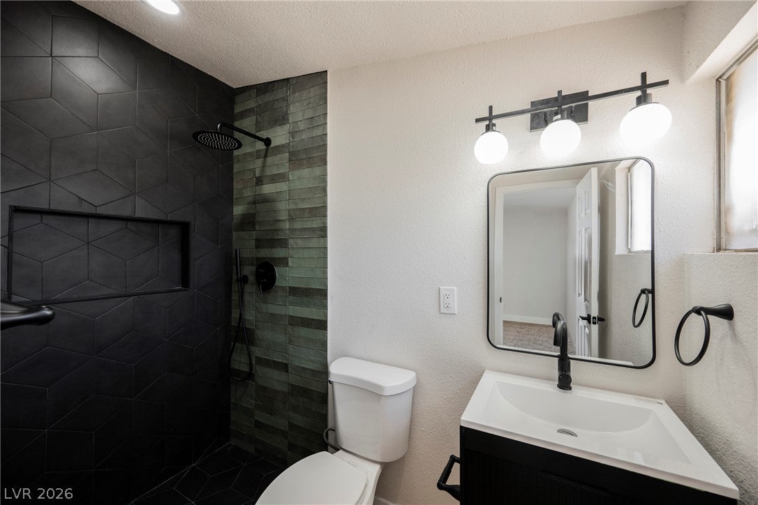 2732 Castle St, North Las Vegas, NV 89030 photo