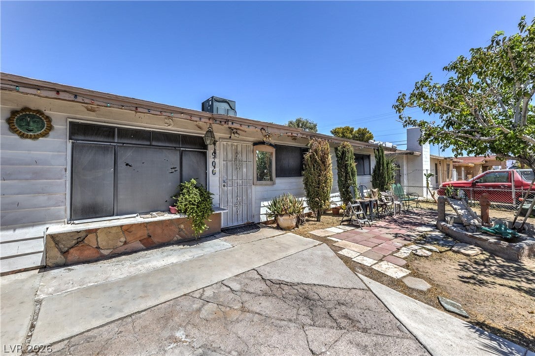 900 Taylor Ave, North Las Vegas, NV 89030 photo