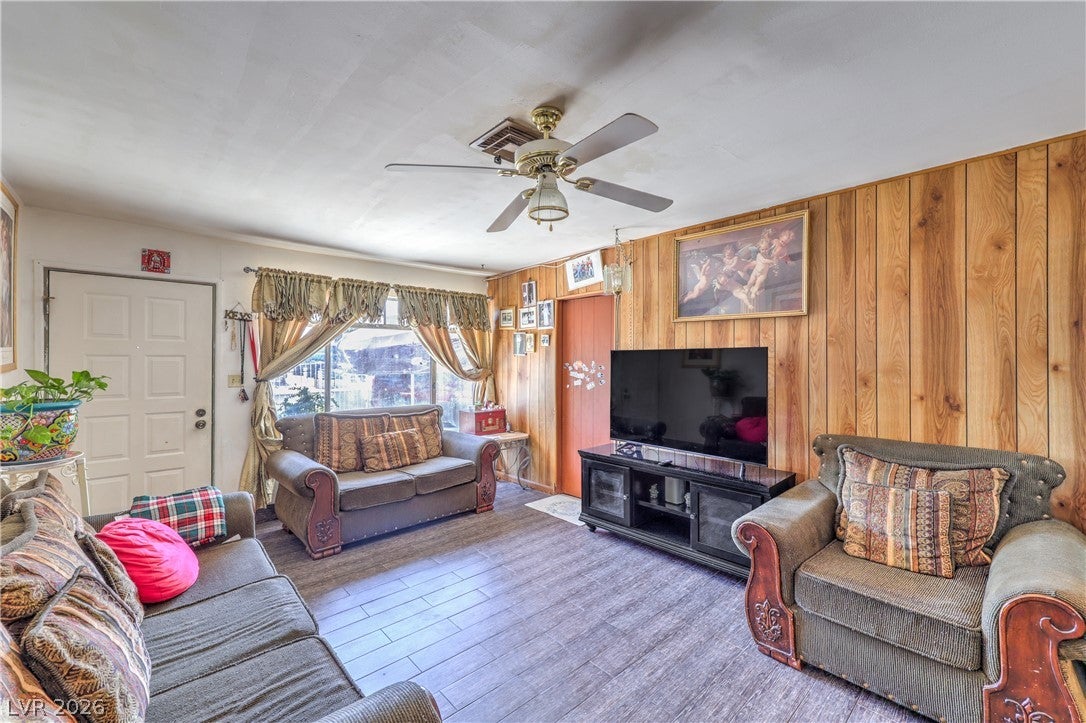 900 Taylor Ave, North Las Vegas, NV 89030 photo