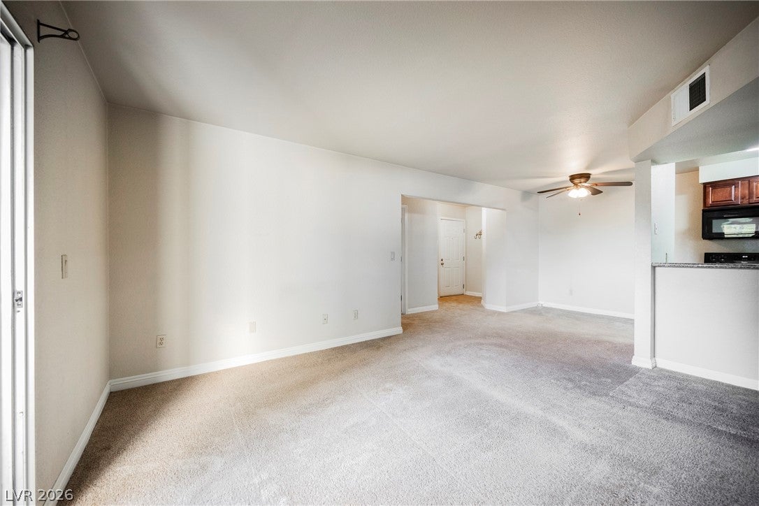 2606 S Durango Dr #152, Las Vegas, NV 89117 photo
