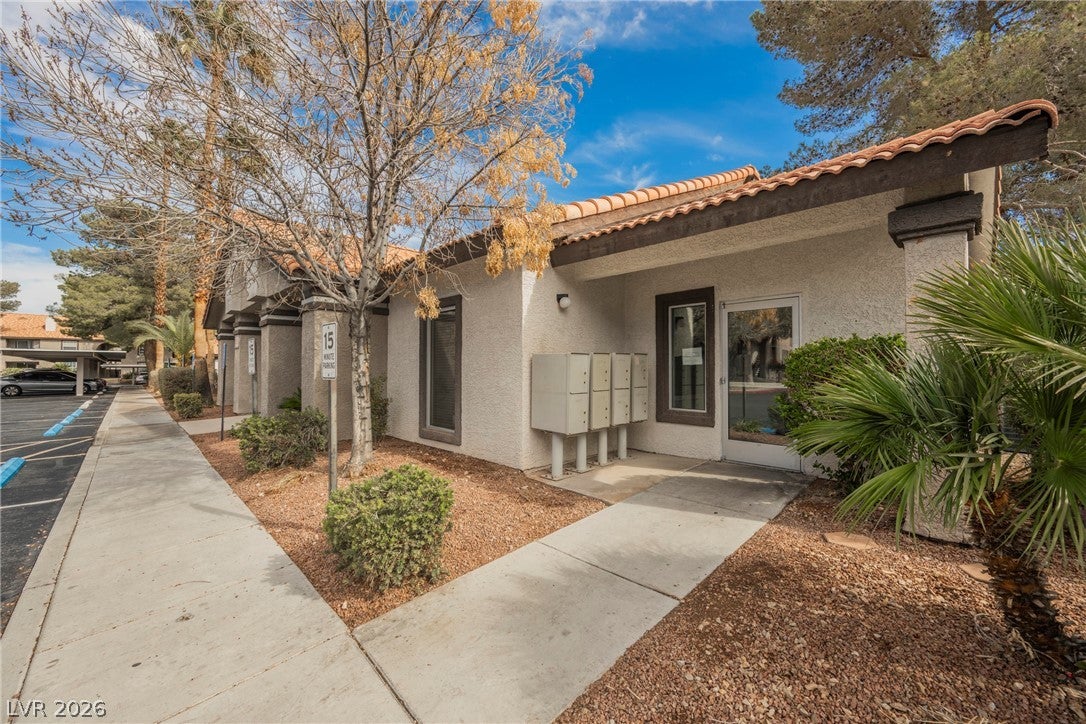 2606 Durango Dr, Las Vegas, NV 89117