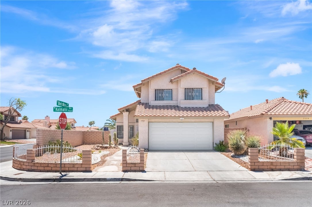 7531 Kalmalii Ave, Las Vegas, NV 89147 photo