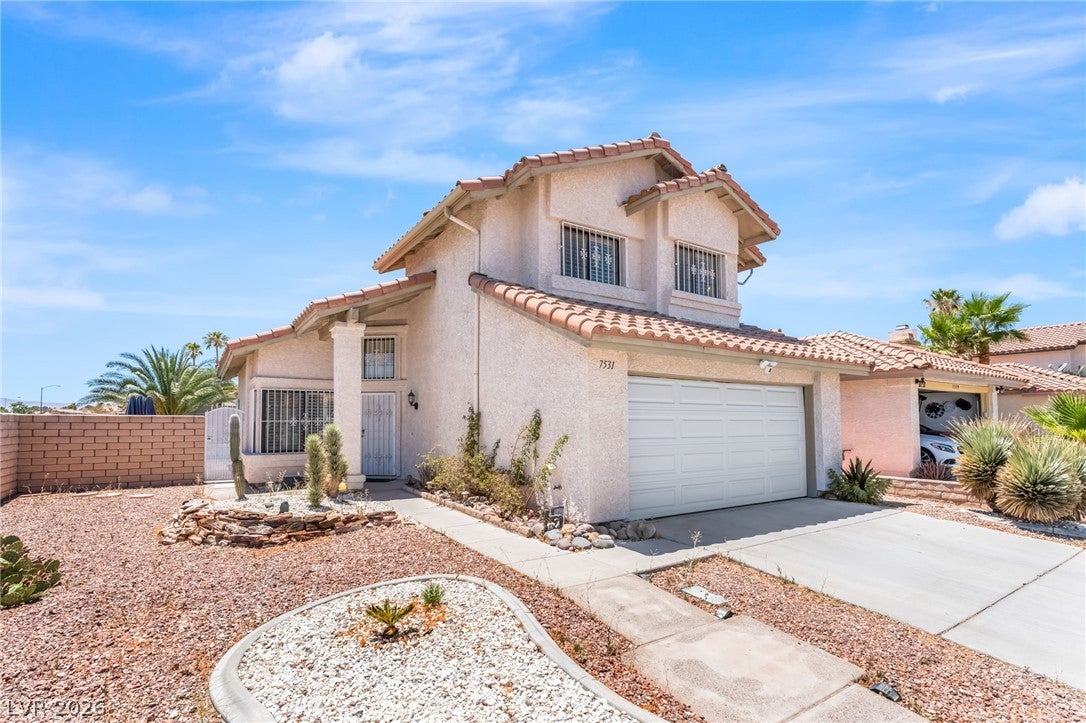 7531 Kalmalii Ave, Las Vegas, NV 89147 photo