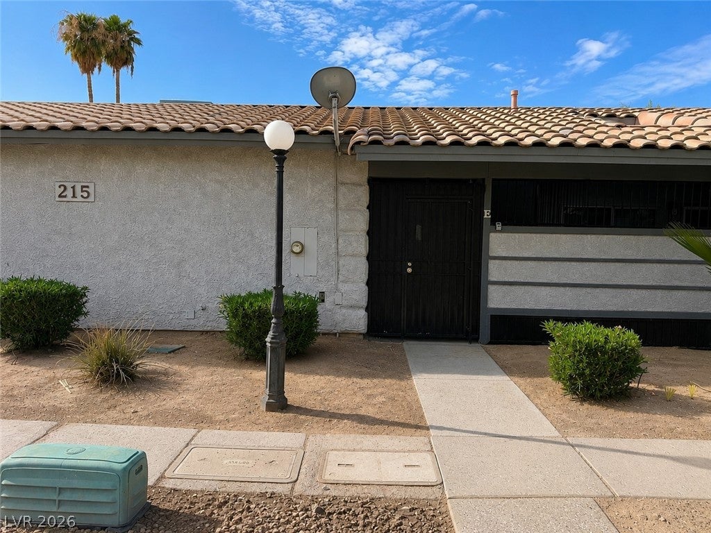 215 Lamb Blvd, Las Vegas, NV 89110