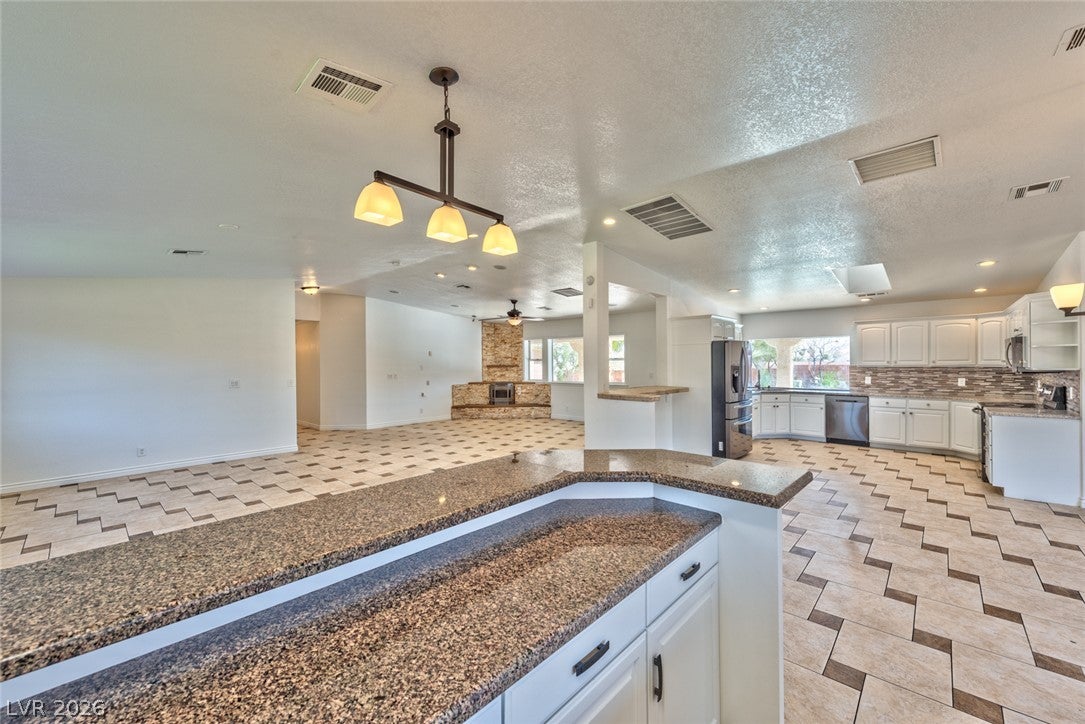 5745 W Meranto Ave, Las Vegas, NV 89139 photo