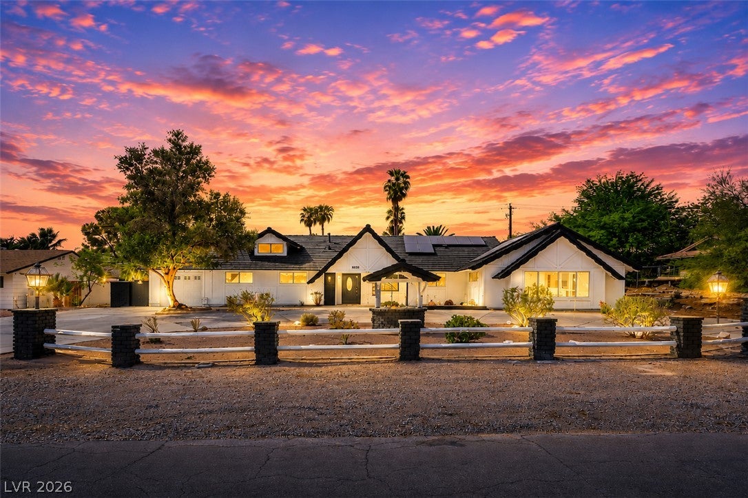 1935 Gabriel Dr, Las Vegas, NV 89119