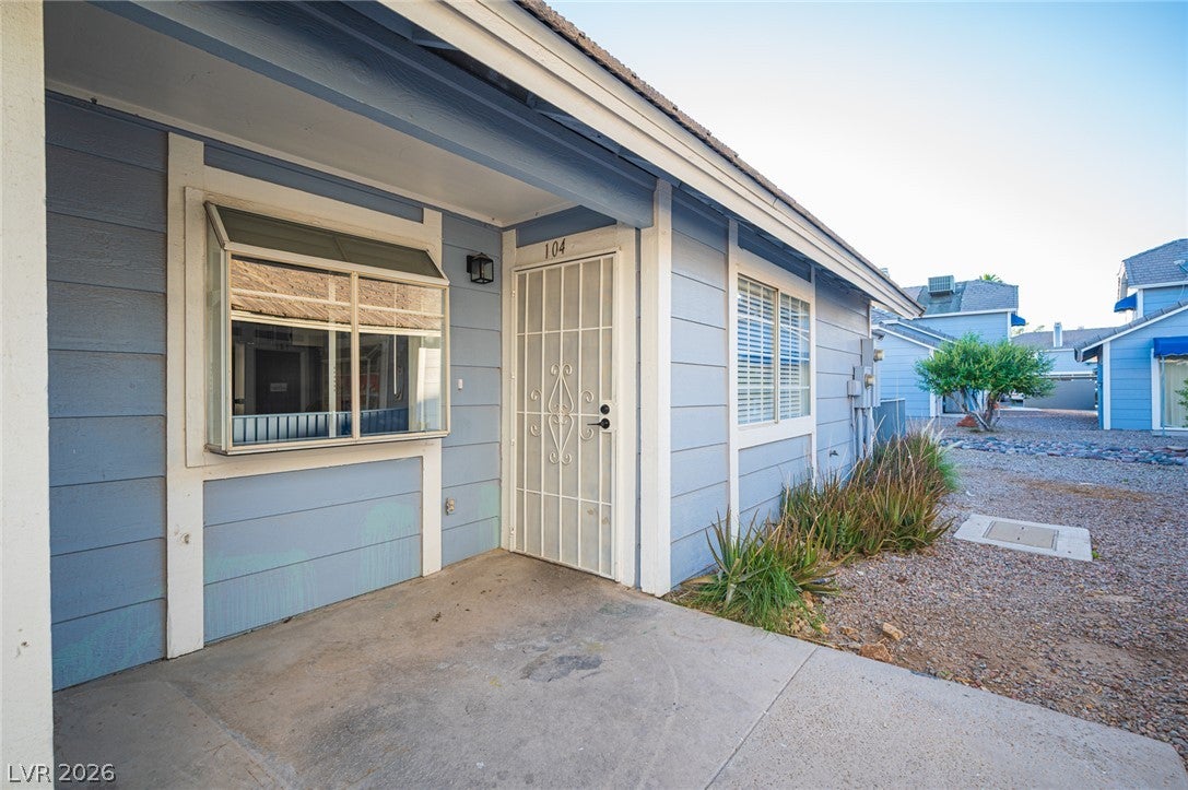 5355 Rod Ct, Las Vegas, NV 89122