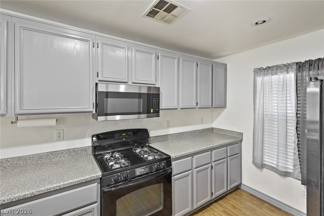 10260 Martinsburg Ct, Las Vegas, NV 89183 photo