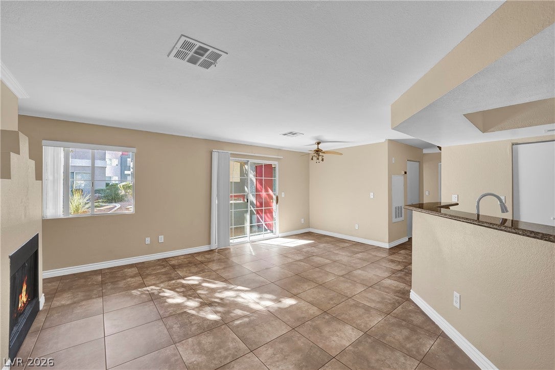 8600 Charleston Blvd, Las Vegas, NV 89117