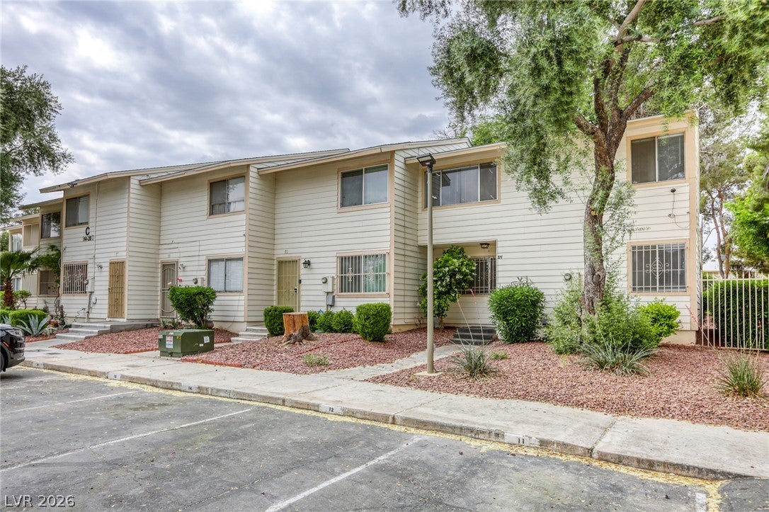 4770 Topaz St #14, Las Vegas, NV 89121 photo