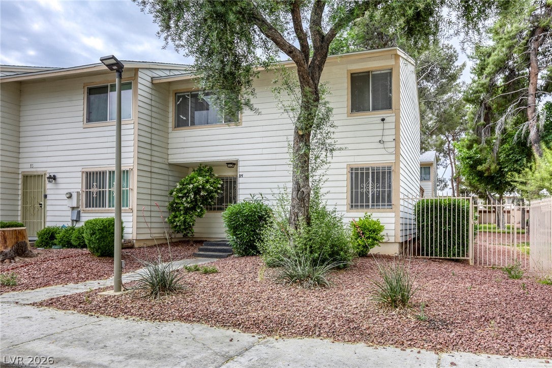 4770 Topaz St #14, Las Vegas, NV 89121 photo