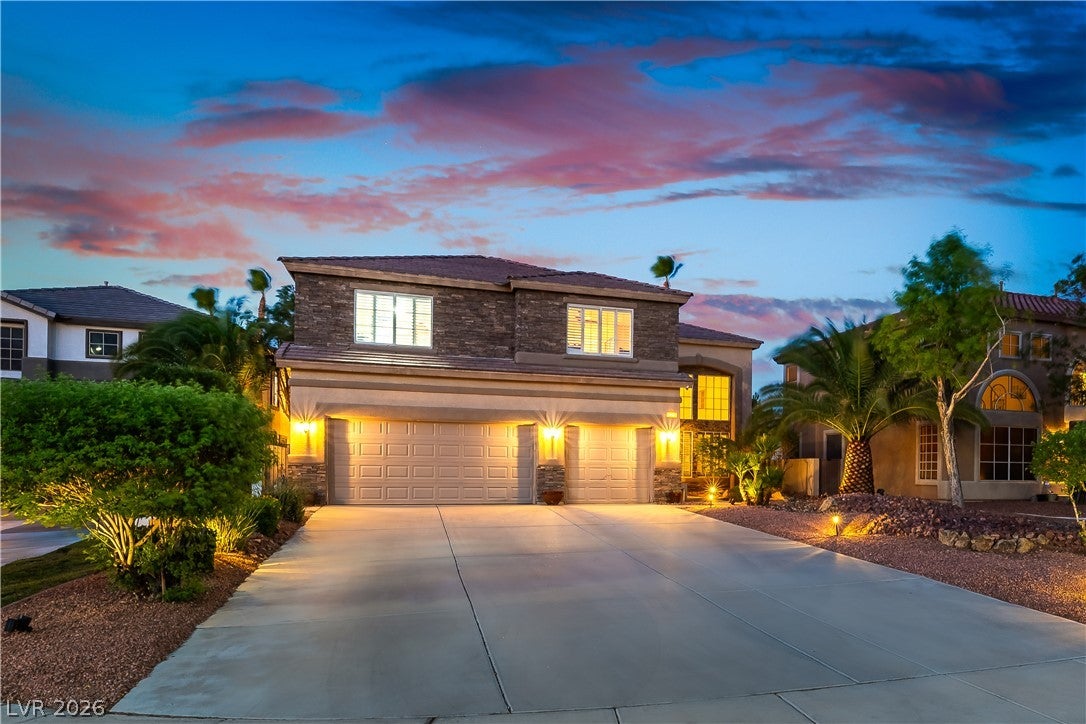 324 Glistening Cloud Dr, Henderson, NV 89012