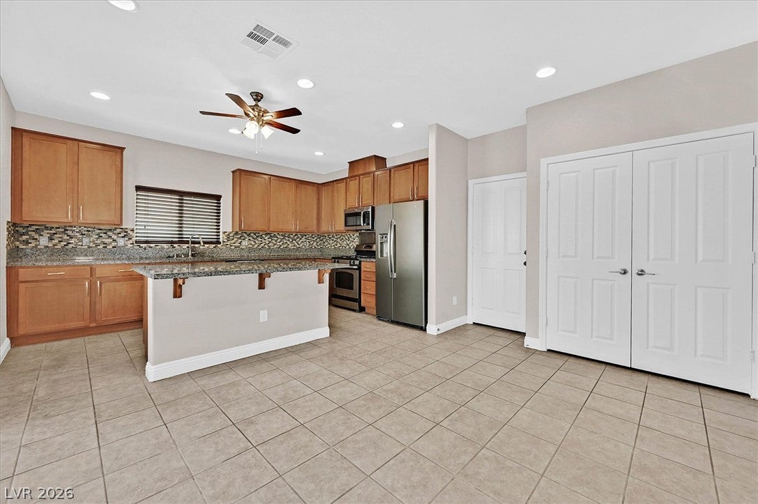 10656 Snow Lake St, Las Vegas, NV 89179 photo