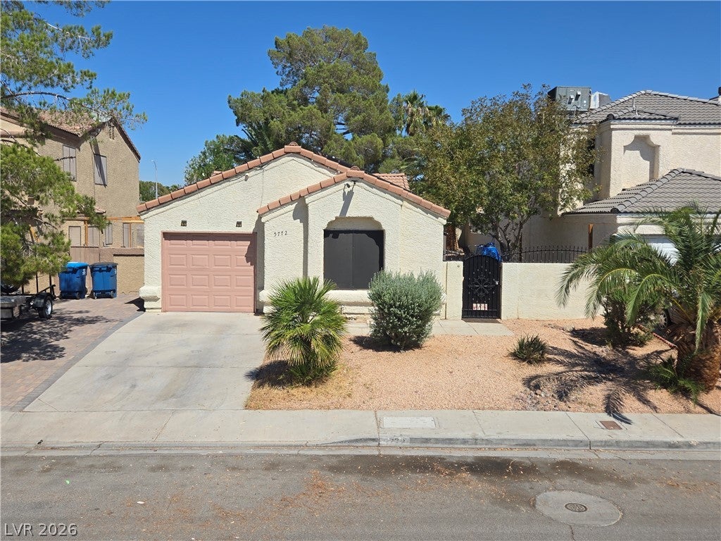 5772 Cinnabar Ave, Las Vegas, NV 89110