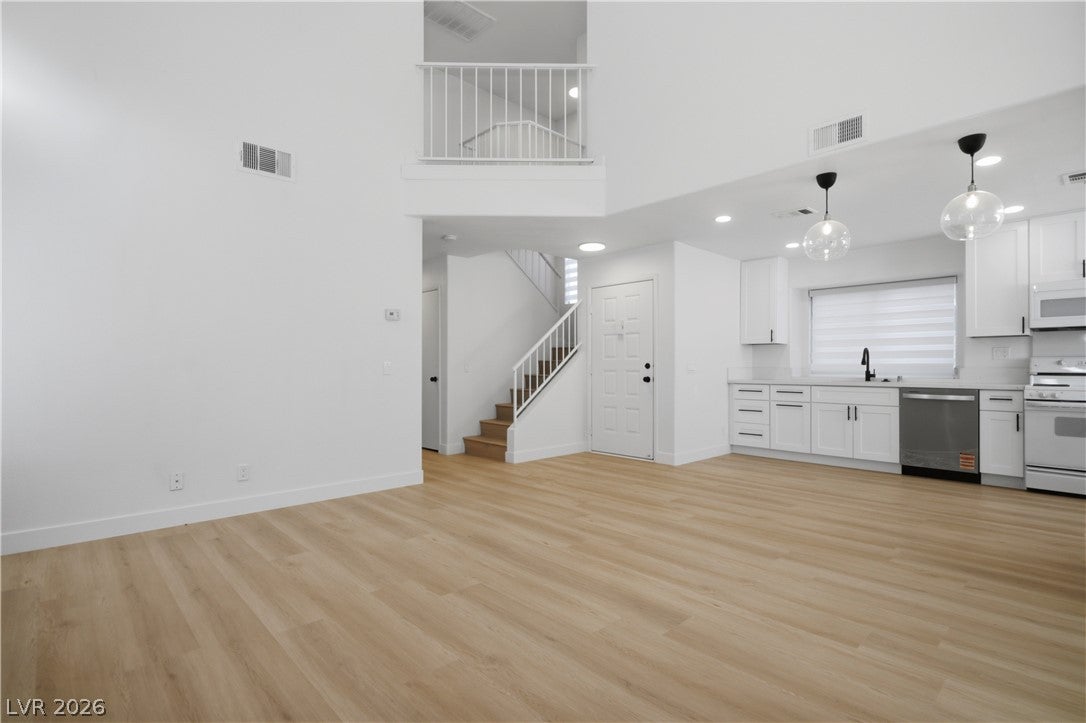 1447 Tiny Pebble Way, Las Vegas, NV 89142 photo