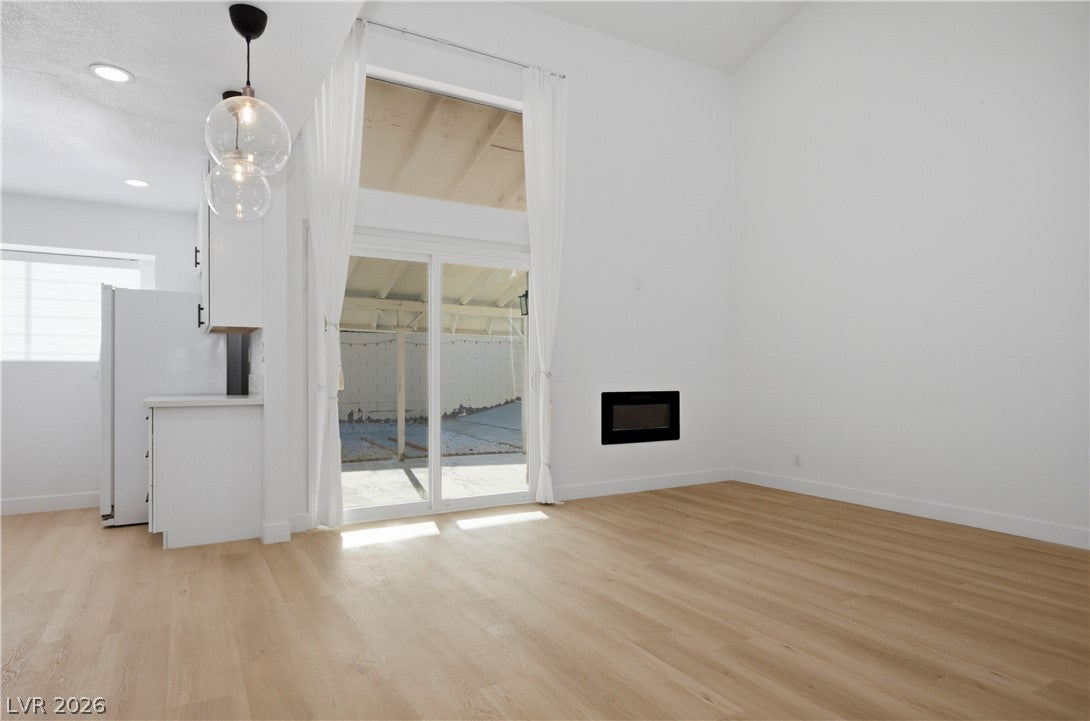 1447 Tiny Pebble Way, Las Vegas, NV 89142 photo
