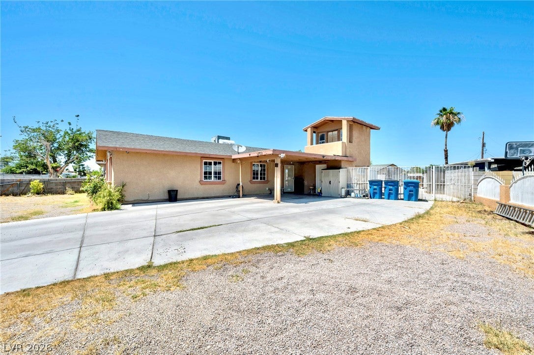 4792 Rita Dr, Las Vegas, NV 89121 photo