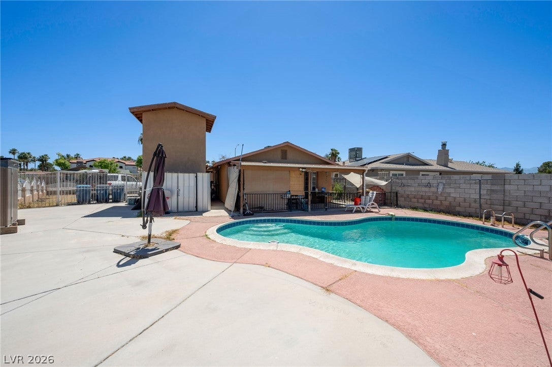 4792 Rita Dr, Las Vegas, NV 89121 photo