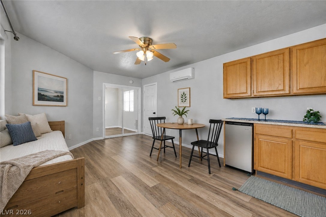 8283 Hidden Hills Dr, Las Vegas, NV 89123 photo