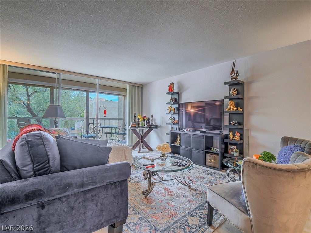 730 Royal Crest 422, Las Vegas, NV 89169 photo