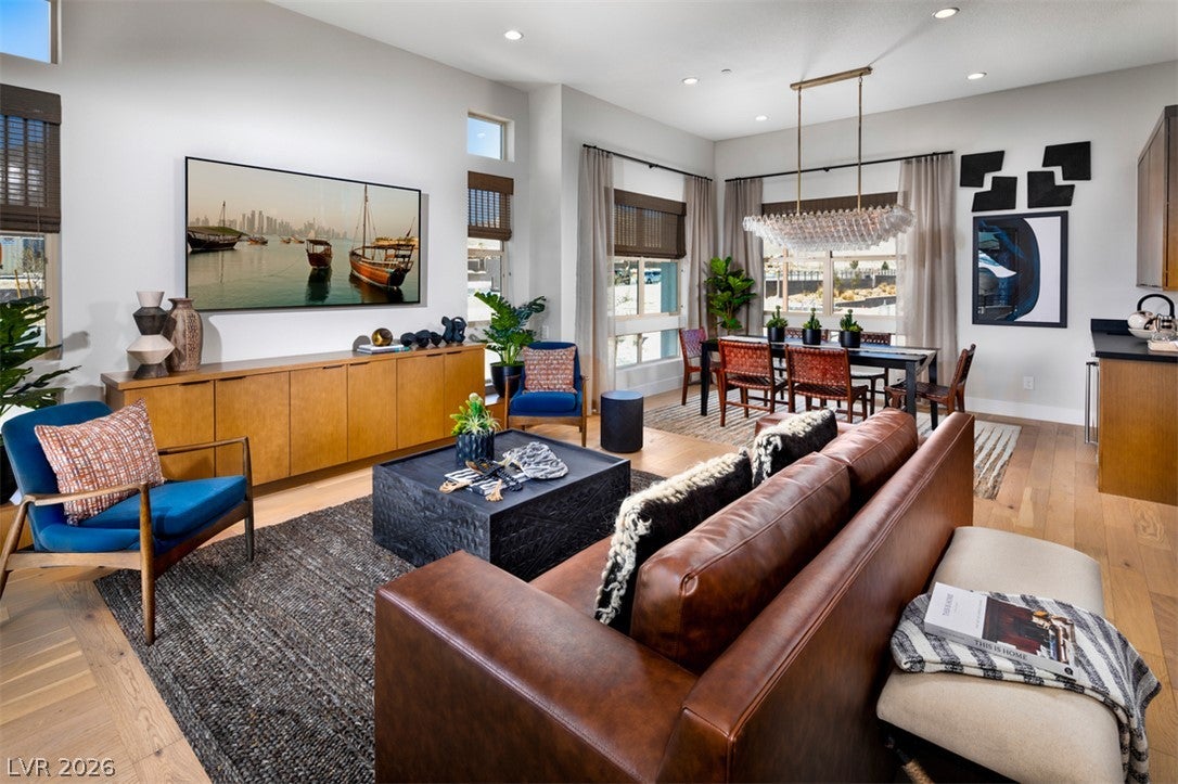 642 Talon Ridge St, Las Vegas, NV 89138 photo