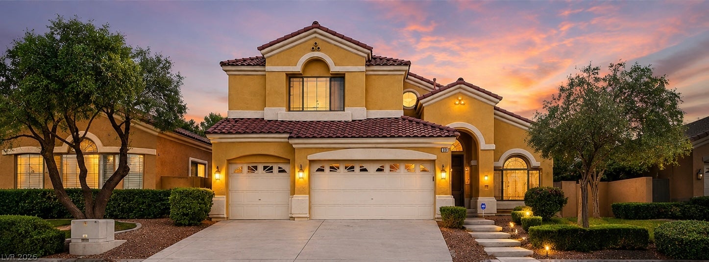 813 White Falcon St, Las Vegas, NV 89144