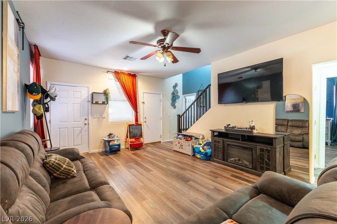 5448 Raccoon Valley Ln, Las Vegas, NV 89122 photo