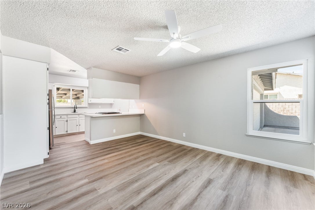 723 N Straight St, Las Vegas, NV 89110 photo