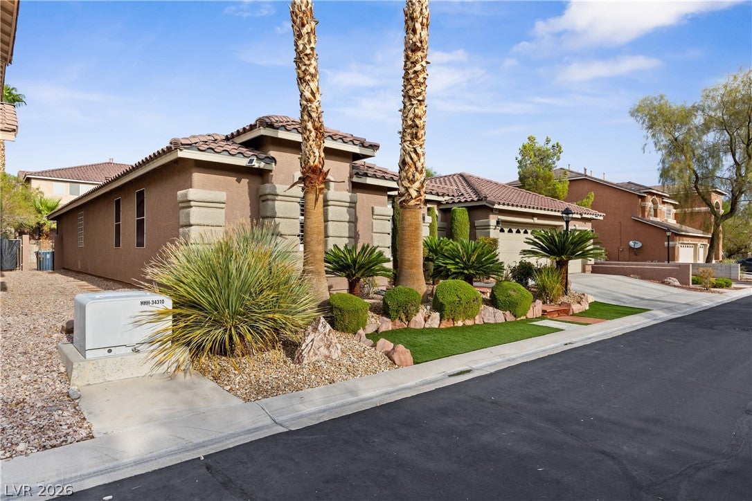 9413 Empire Rock St, Las Vegas, NV 89143 photo