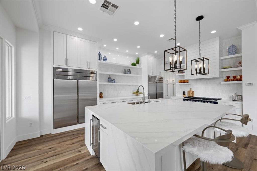 9521 Queen Charlotte Dr, Las Vegas, NV 89145 photo