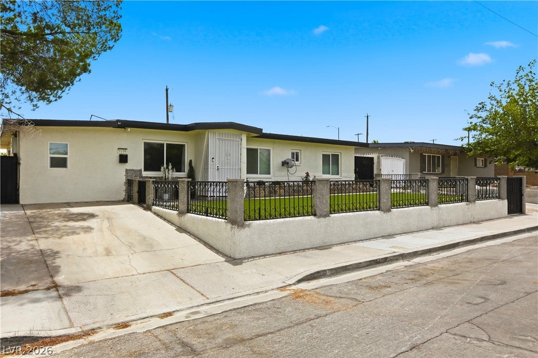 5109 Cannon Blvd, Las Vegas, NV 89108