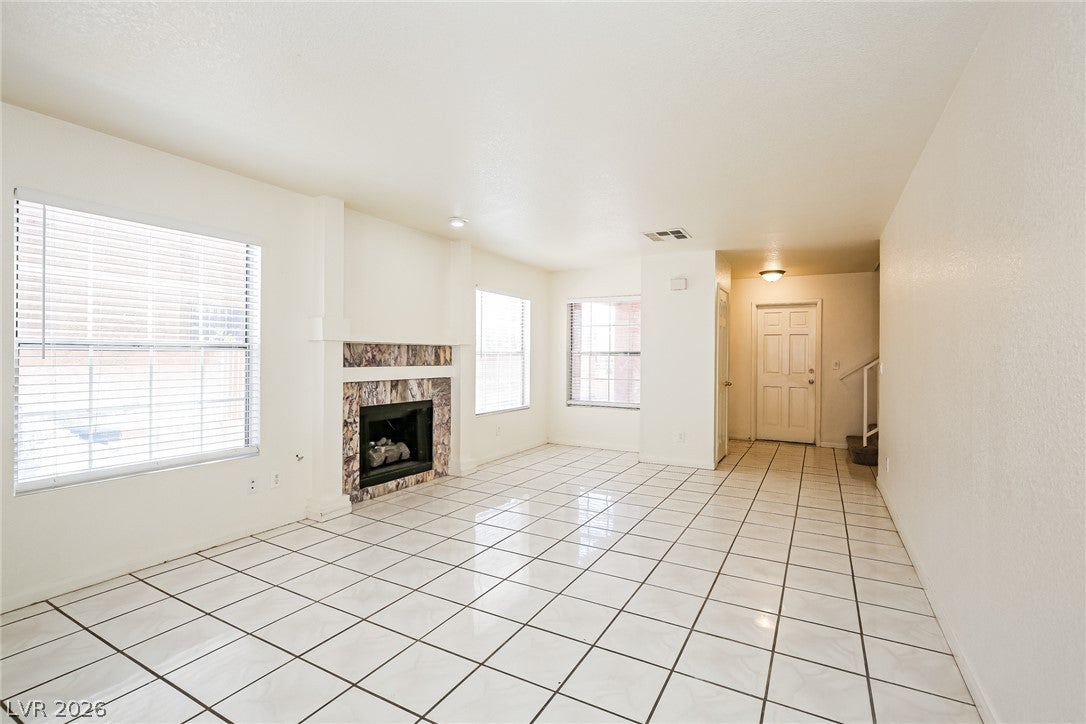 112 Lucy Thompson St, Las Vegas, NV 89107 photo