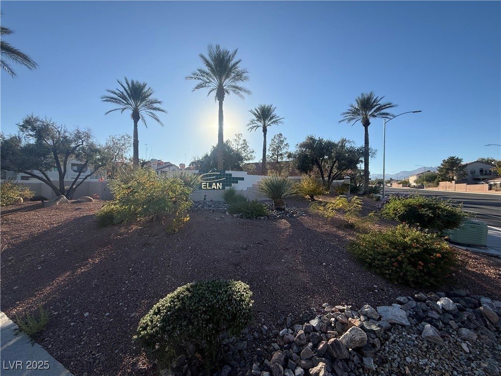 557 Yacht Harbor Dr, Las Vegas, NV 89145 photo