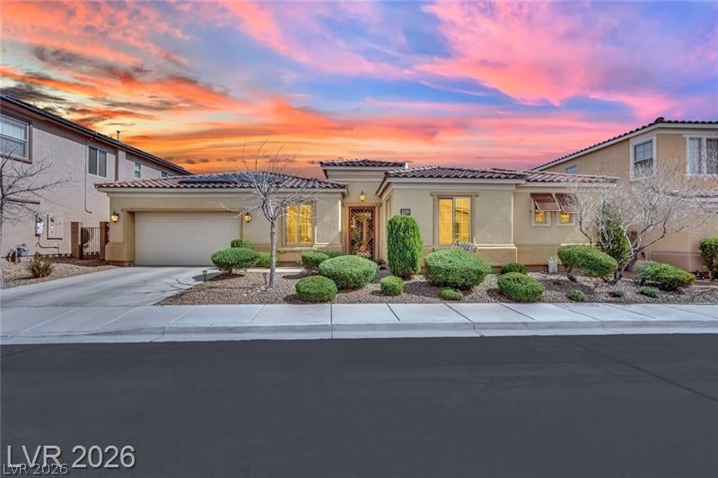 6864 Desert Island St, Las Vegas, NV 89149