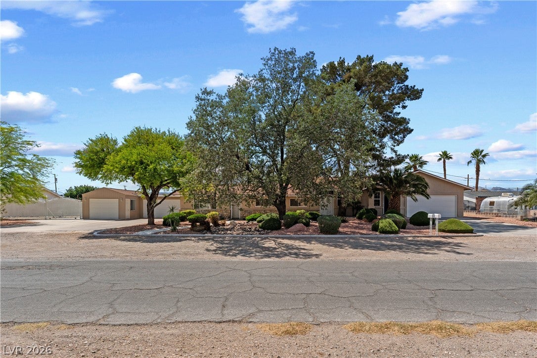 2635 Camino Rd, Las Vegas, NV 89146 photo