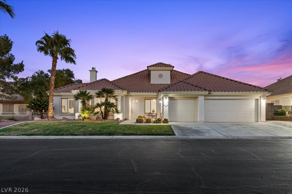 2204 Trident Maple St, Las Vegas, NV 89117
