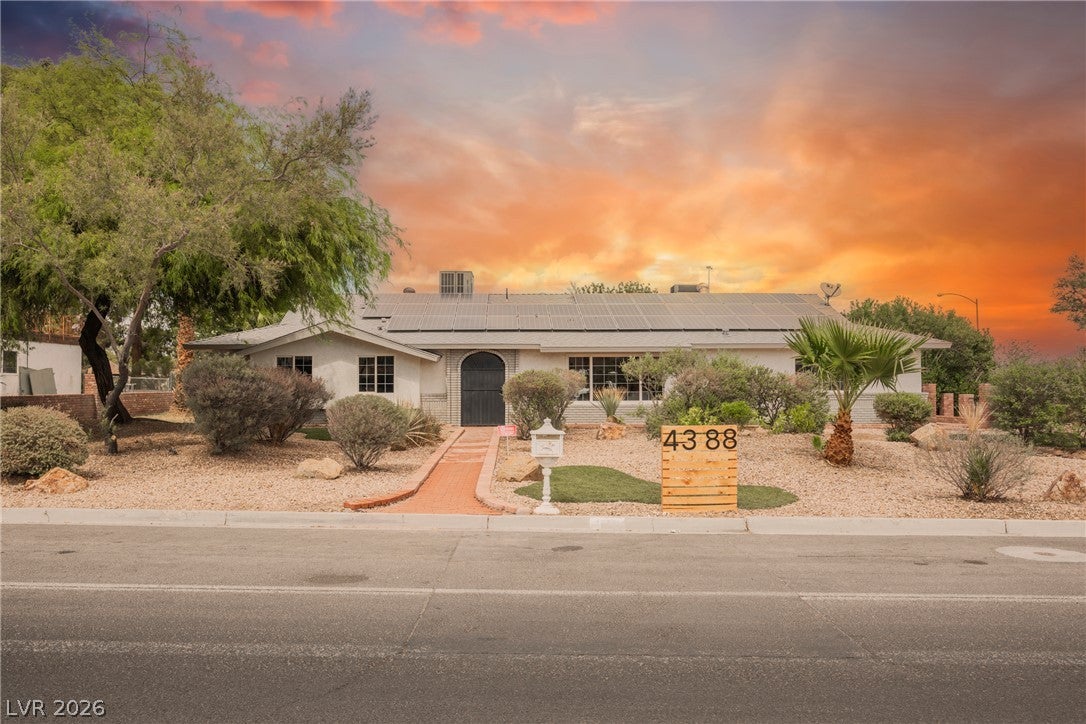 4388 E Hacienda Ave, Las Vegas, NV 89120 photo