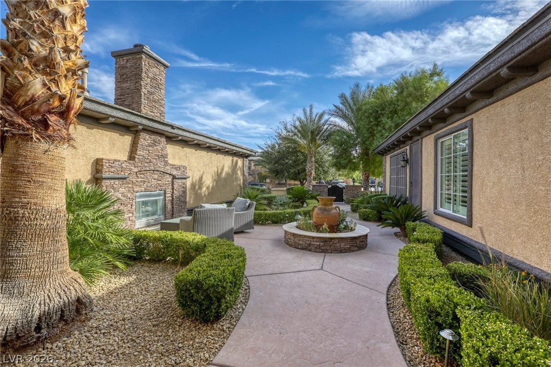 6908 Via Locanda Ave, Las Vegas, NV 89131 photo
