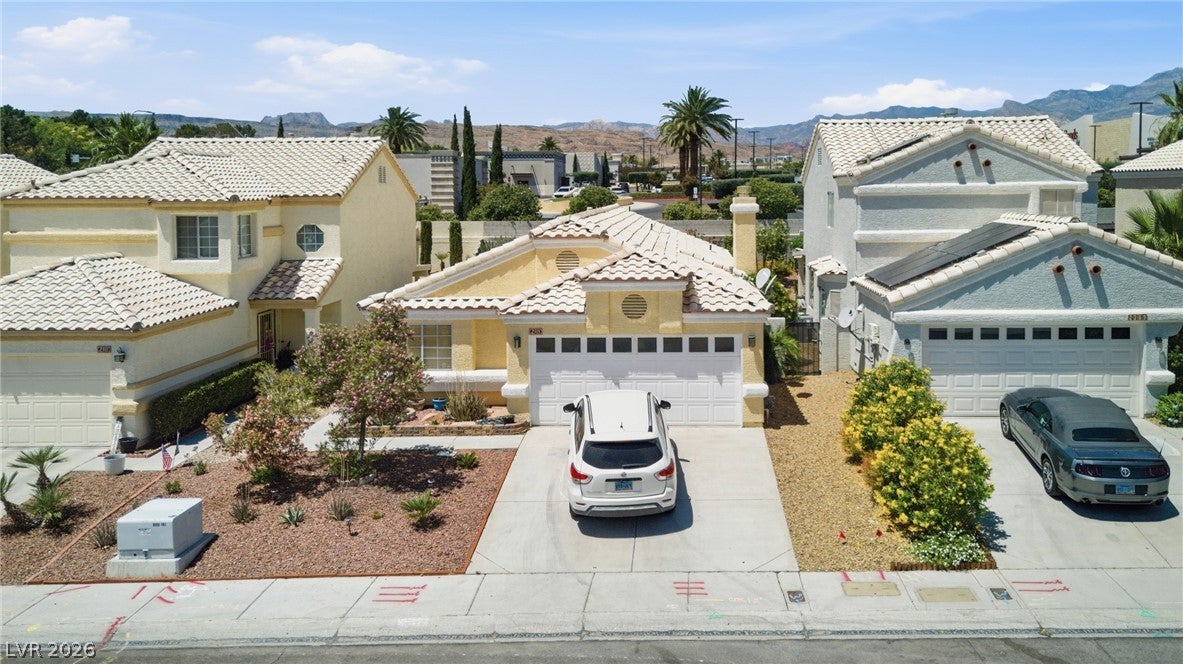 2313 Diamondback Dr, Las Vegas, NV 89117 photo
