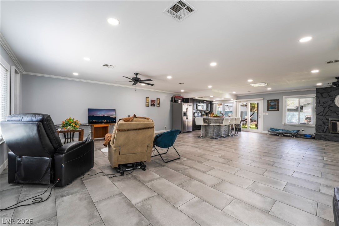 3400 Sioux Way, Las Vegas, NV 89169 photo