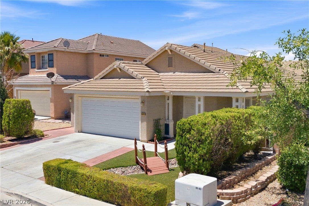 5561 Merriweather Dr, Las Vegas, NV 89113 photo