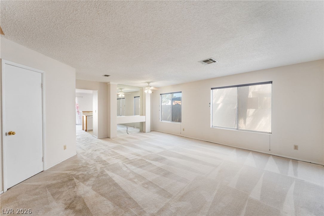 4013 Elkridge Dr, Las Vegas, NV 89129 photo