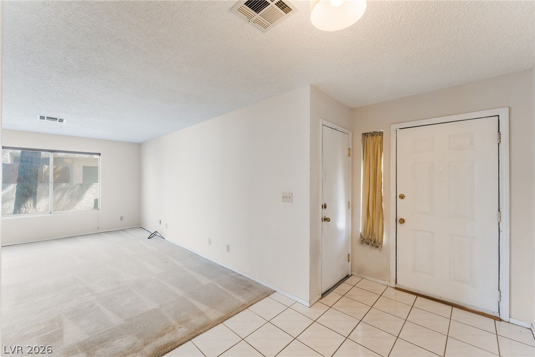 4013 Elkridge Dr, Las Vegas, NV 89129 photo