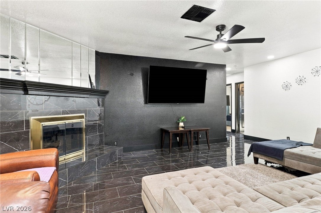 738 Straight St, Las Vegas, NV 89110 photo
