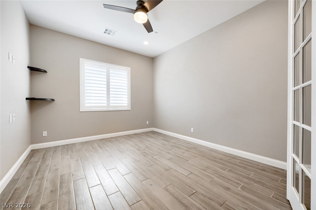 617 Comodo St, Henderson, NV 89011 photo