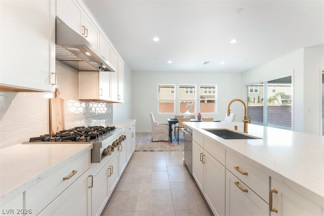 5912 Topaz Ledge Ct, Las Vegas, NV 89131 photo