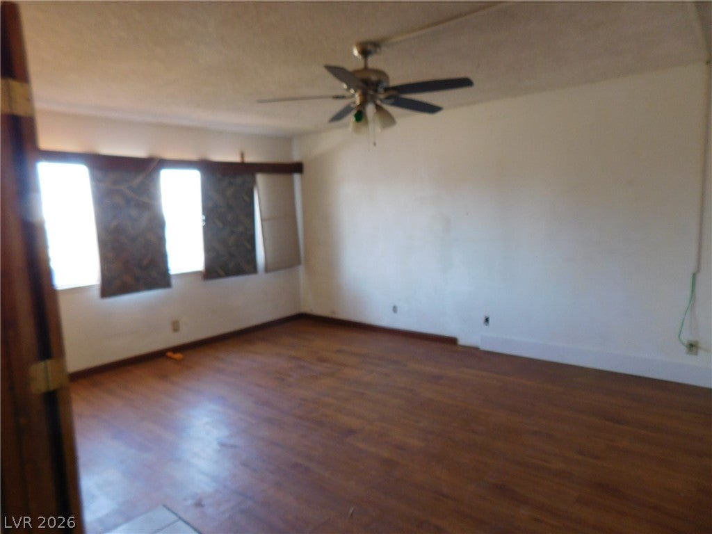 7105 Pinelake Rd, Las Vegas, NV 89145 photo
