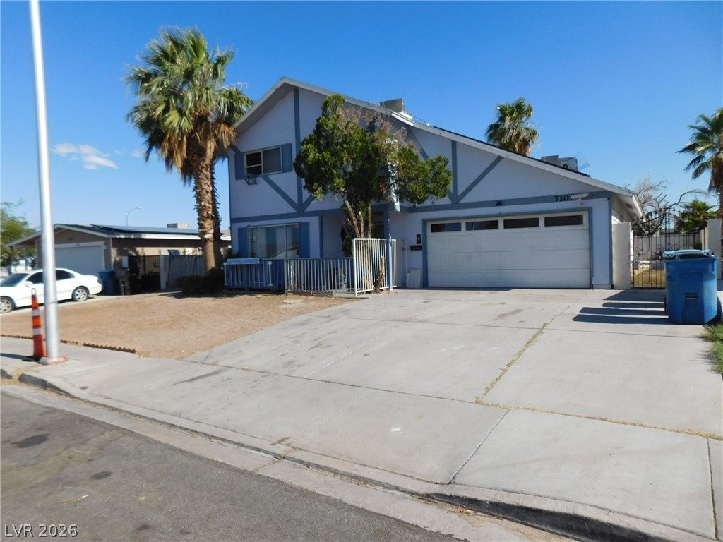 7105 Pinelake Rd, Las Vegas, NV 89145 photo