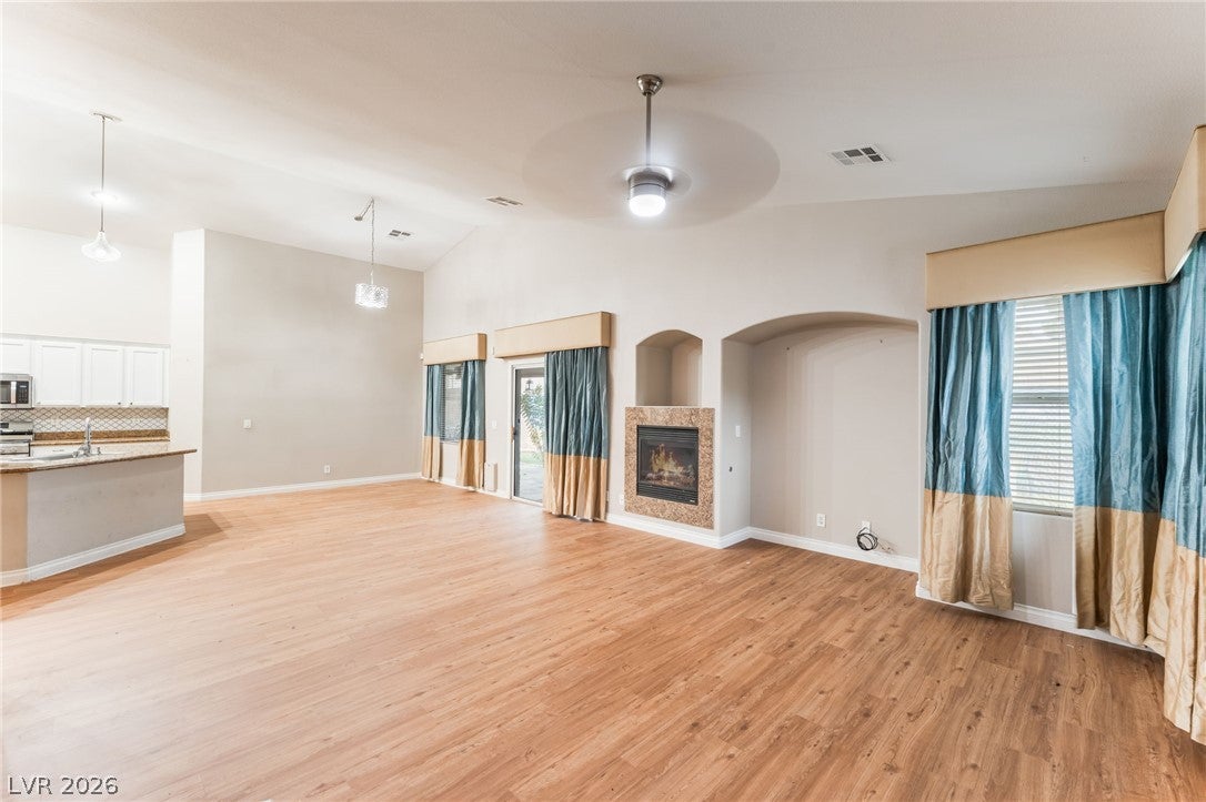 4631 Mission Cantina St, North Las Vegas, NV 89081 photo